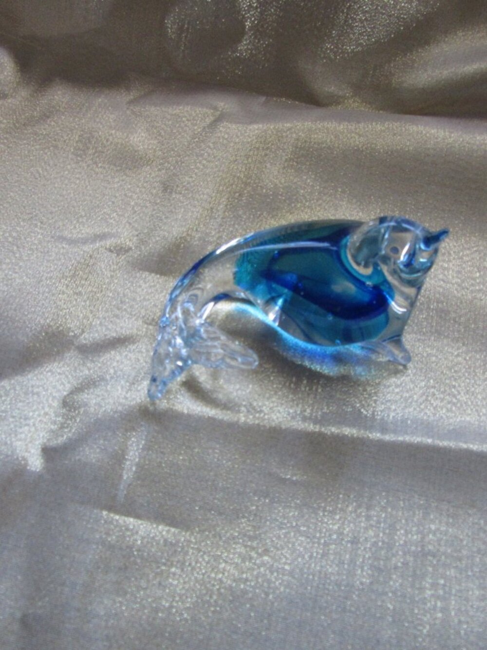 VINTAGE UNIQUE HAND-BLOWN ART GLASS SEAL BLUES C/CLEAR TAIL